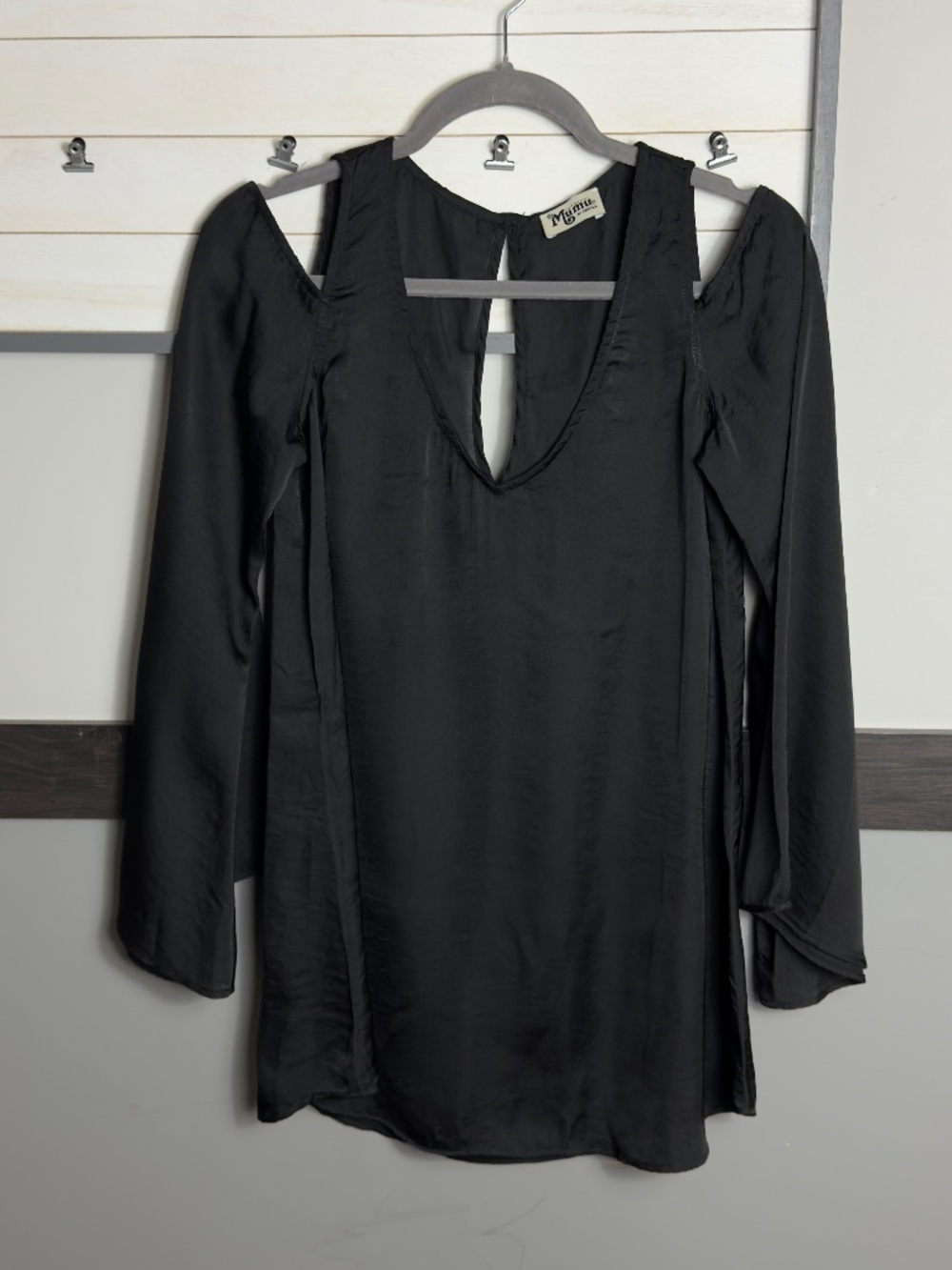 SHOW ME YOUR MUMU could shoulder 3/4 bell sleeve peek a boo size small